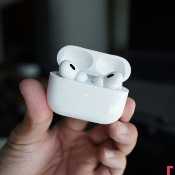 Pro 2 Airpods in Hand